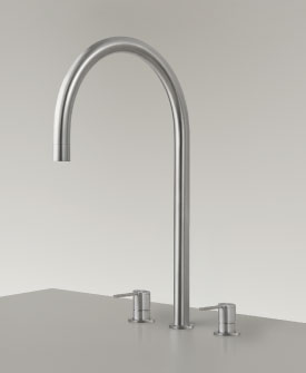 Three-hole taps for filtered water