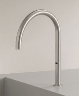 Sink spouts with infrared sensor