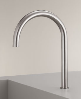 Sink spouts